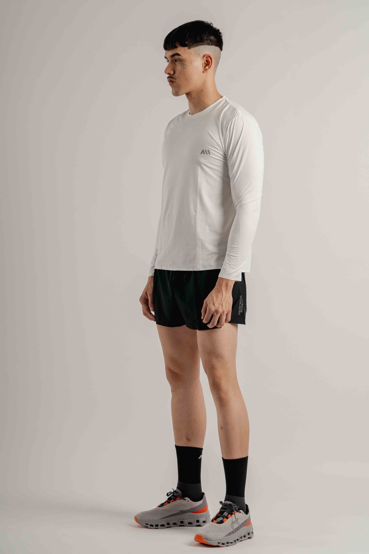 PERFORMANCE LONG TEE