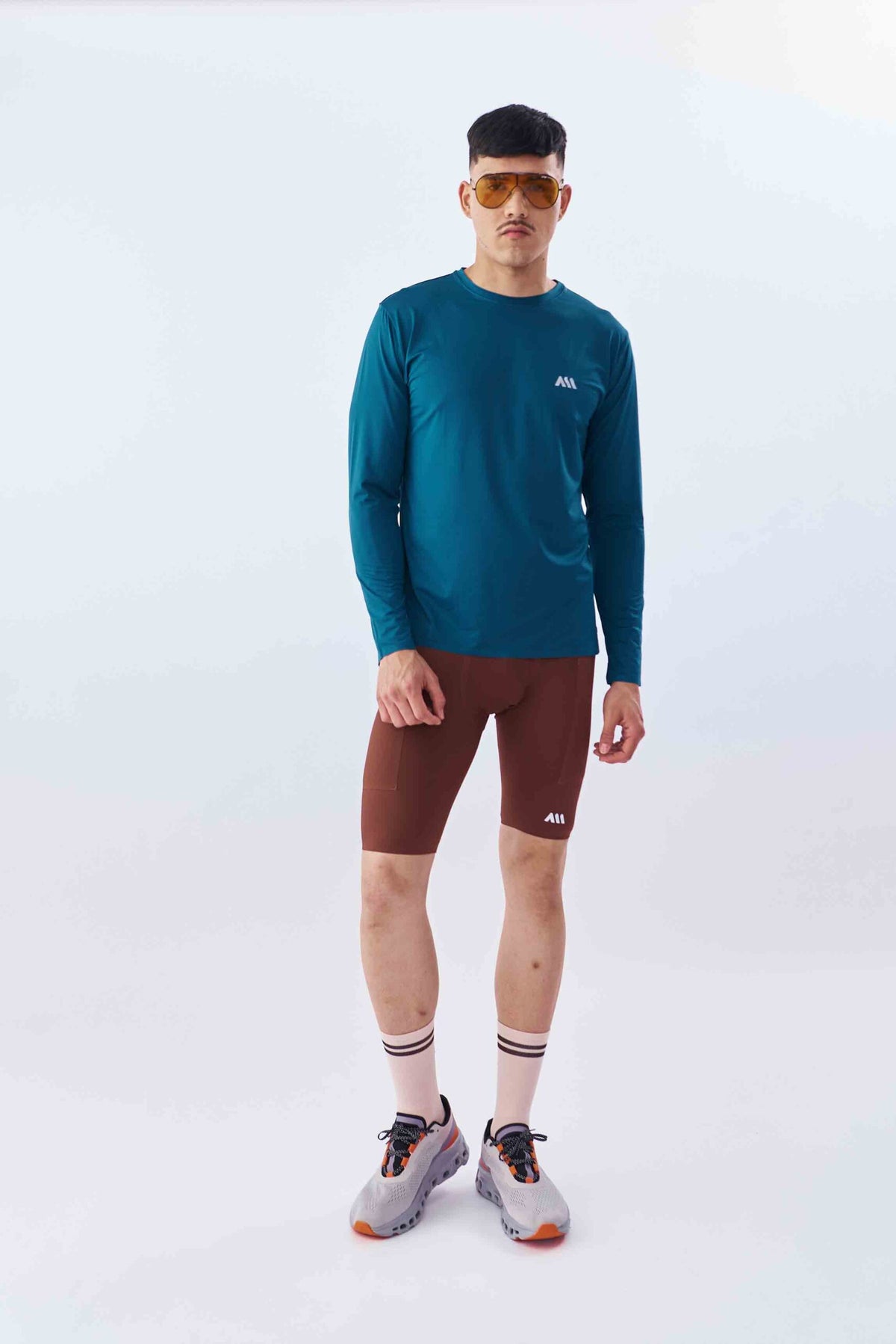 PERFORMANCE LONG TEE