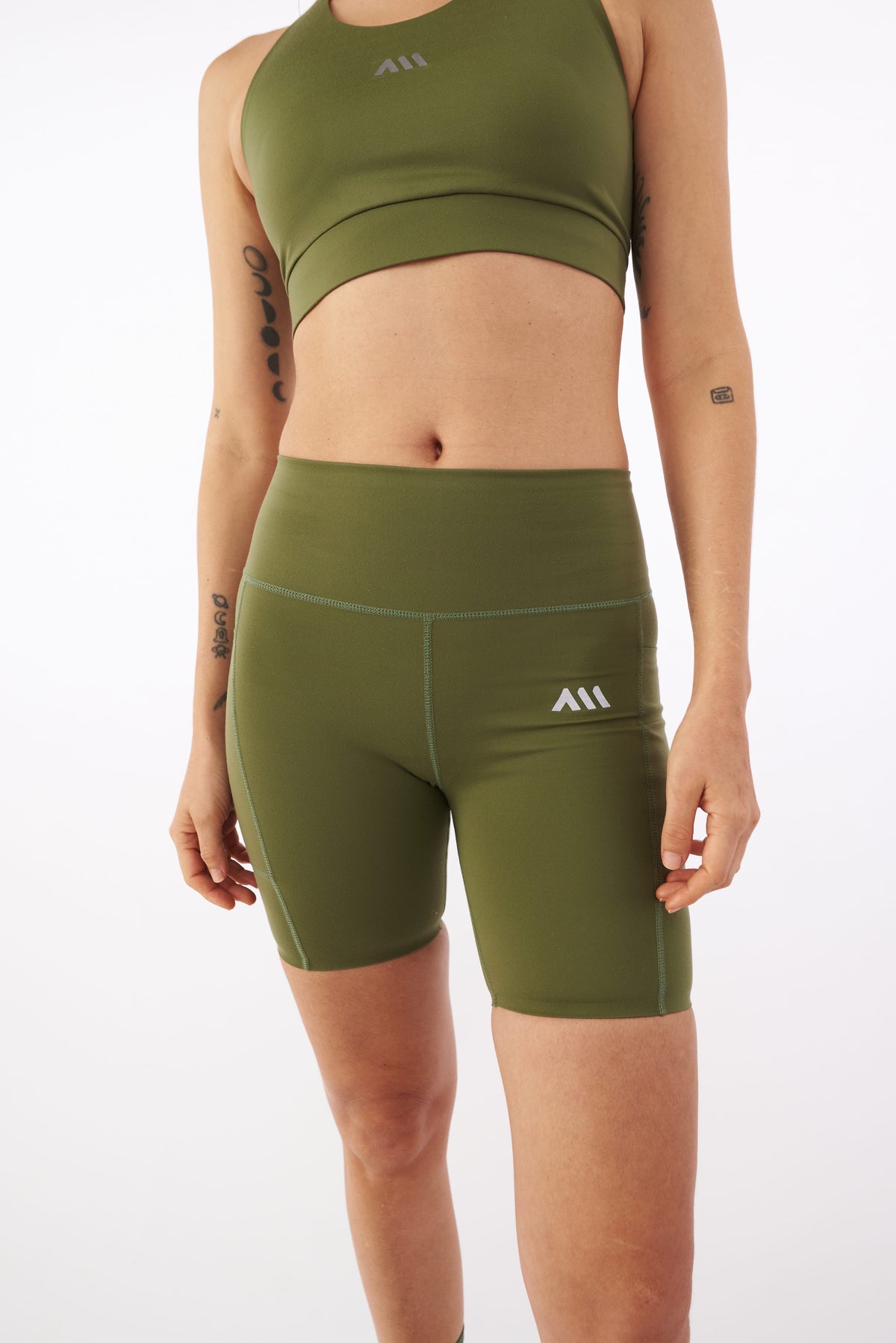 PERFORMANCE BIKER GARDEN