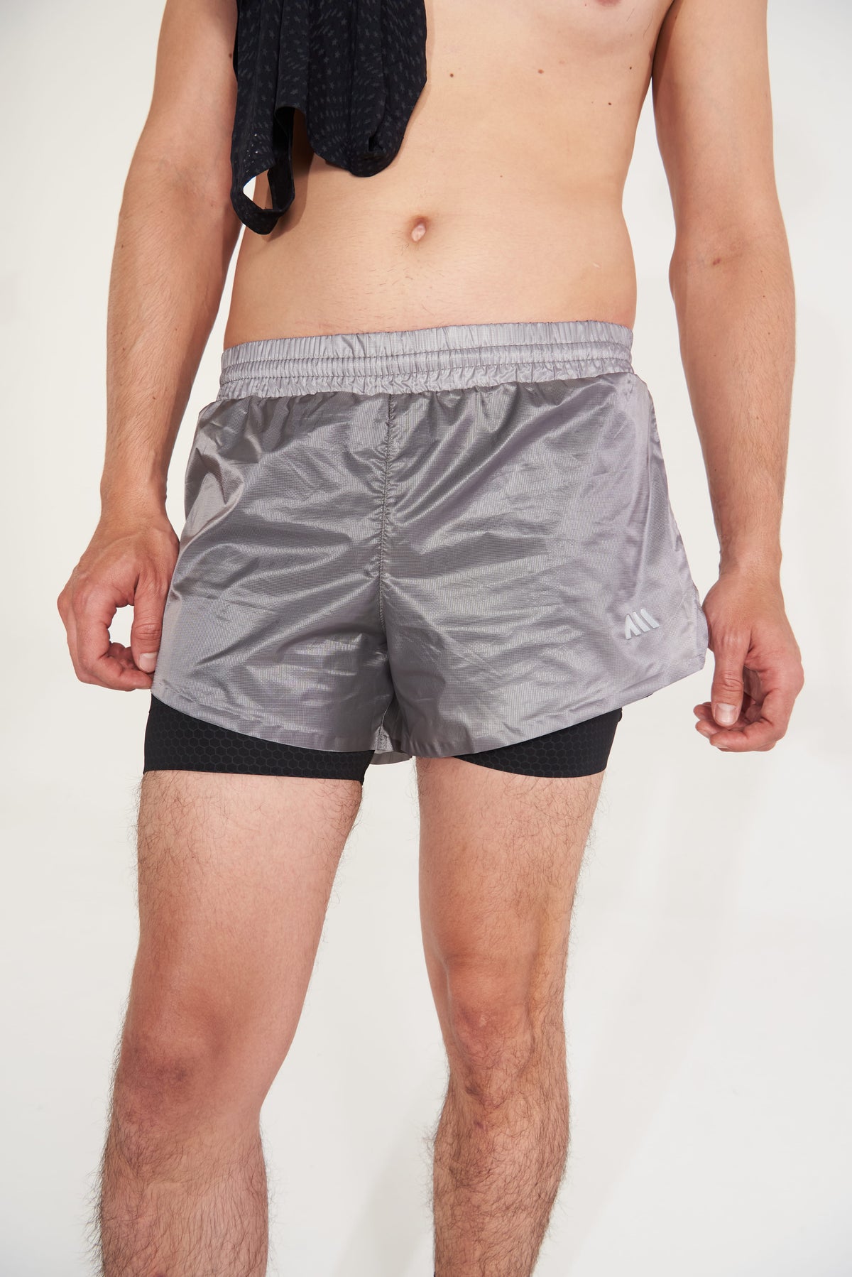 PERFORMANCE AERO SHORT SHINE