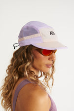 PERFORMANCE CAP GLOW