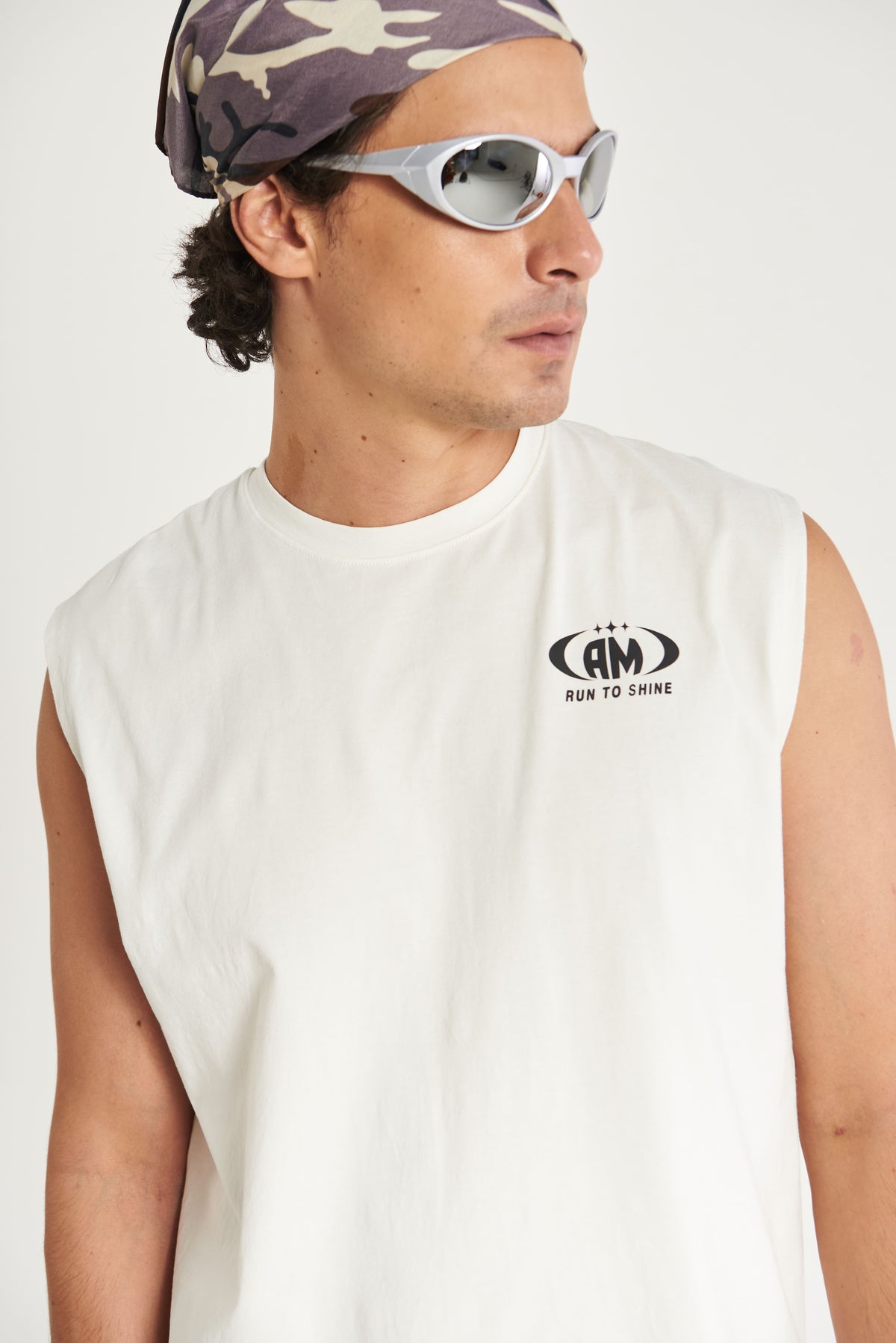 PERFORMANCE COTTON VEST GLOW