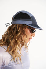 PERFORMANCE CAP SHINE
