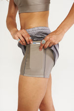 PERFORMANCE AERO SHORT SHINE