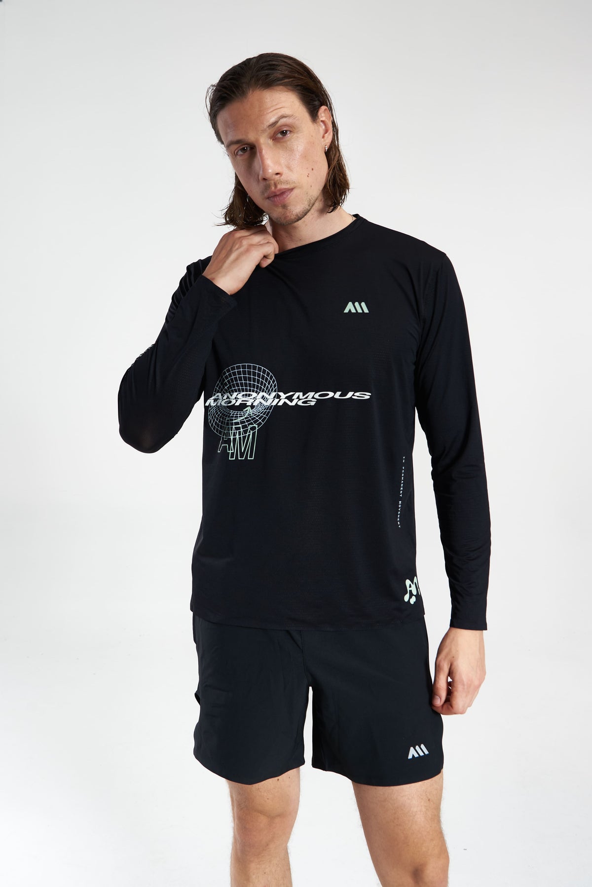 PERFORMANCE LONG TEE ANONYMOUS