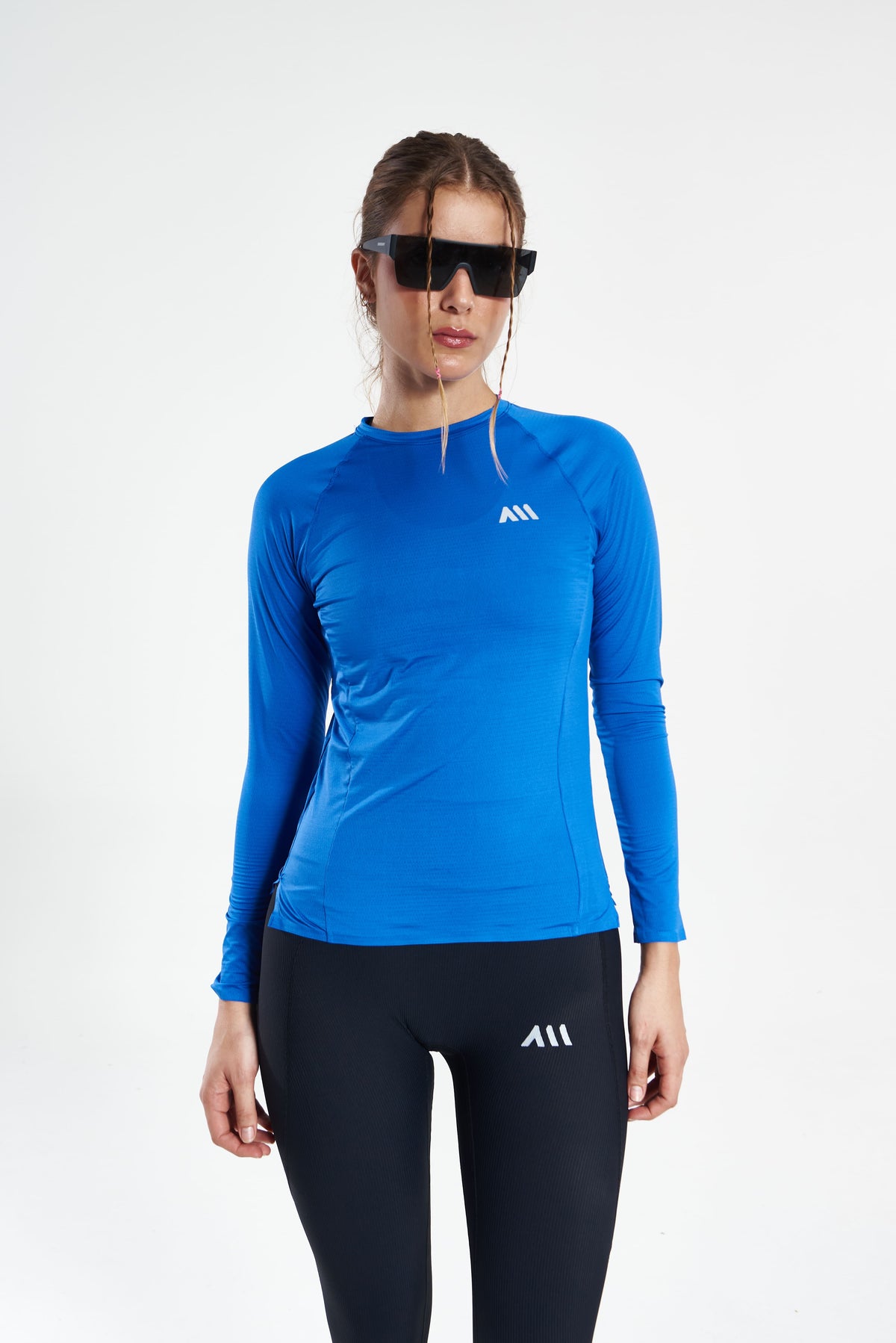 PERFORMANCE LONG TEE ELECTRIC