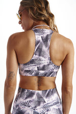 RACE TOP WILD