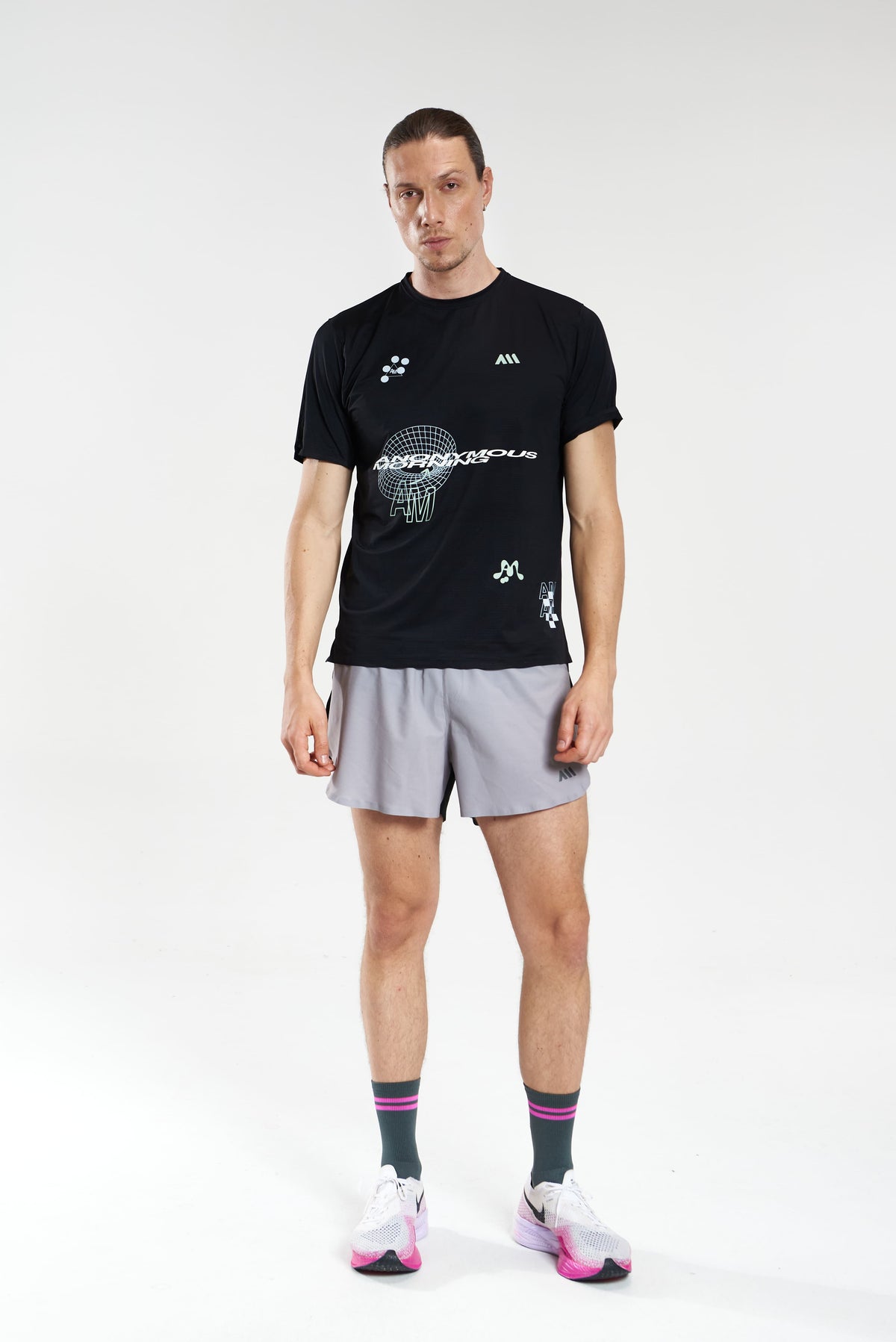 PERFORMANCE TEE ANONYMOUS