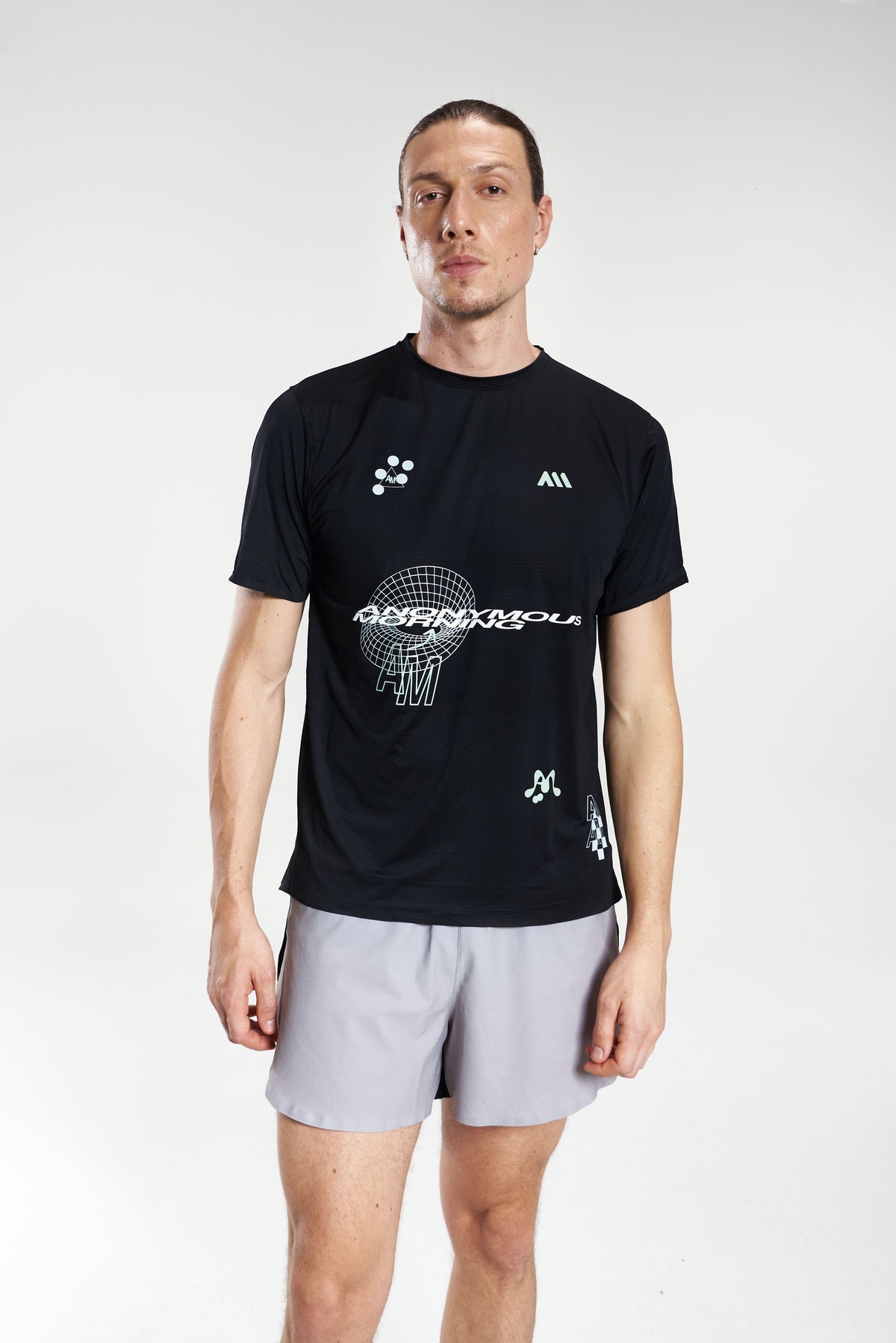 PERFORMANCE TEE ANONYMOUS