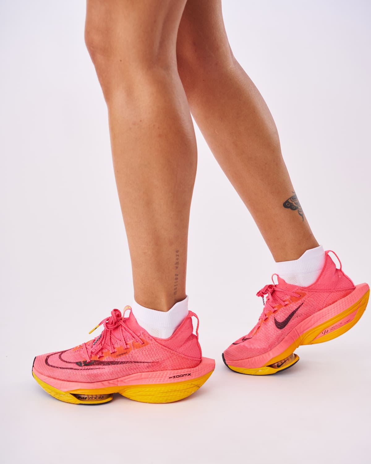 PERFORMANCE LOW SOCKS