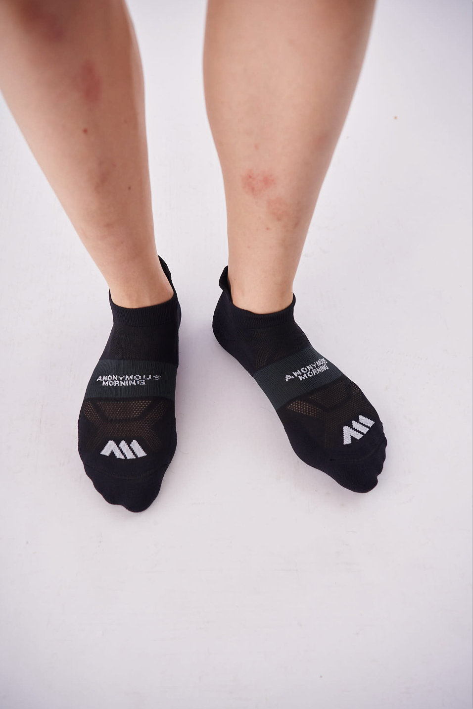 PERFORMANCE LOW SOCKS