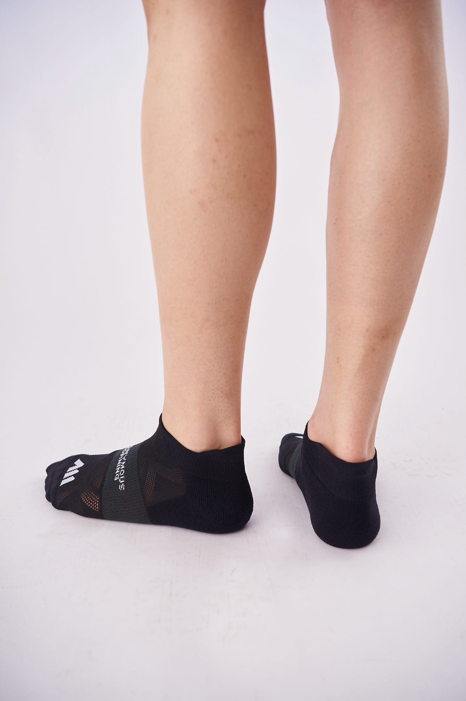 PERFORMANCE LOW SOCKS