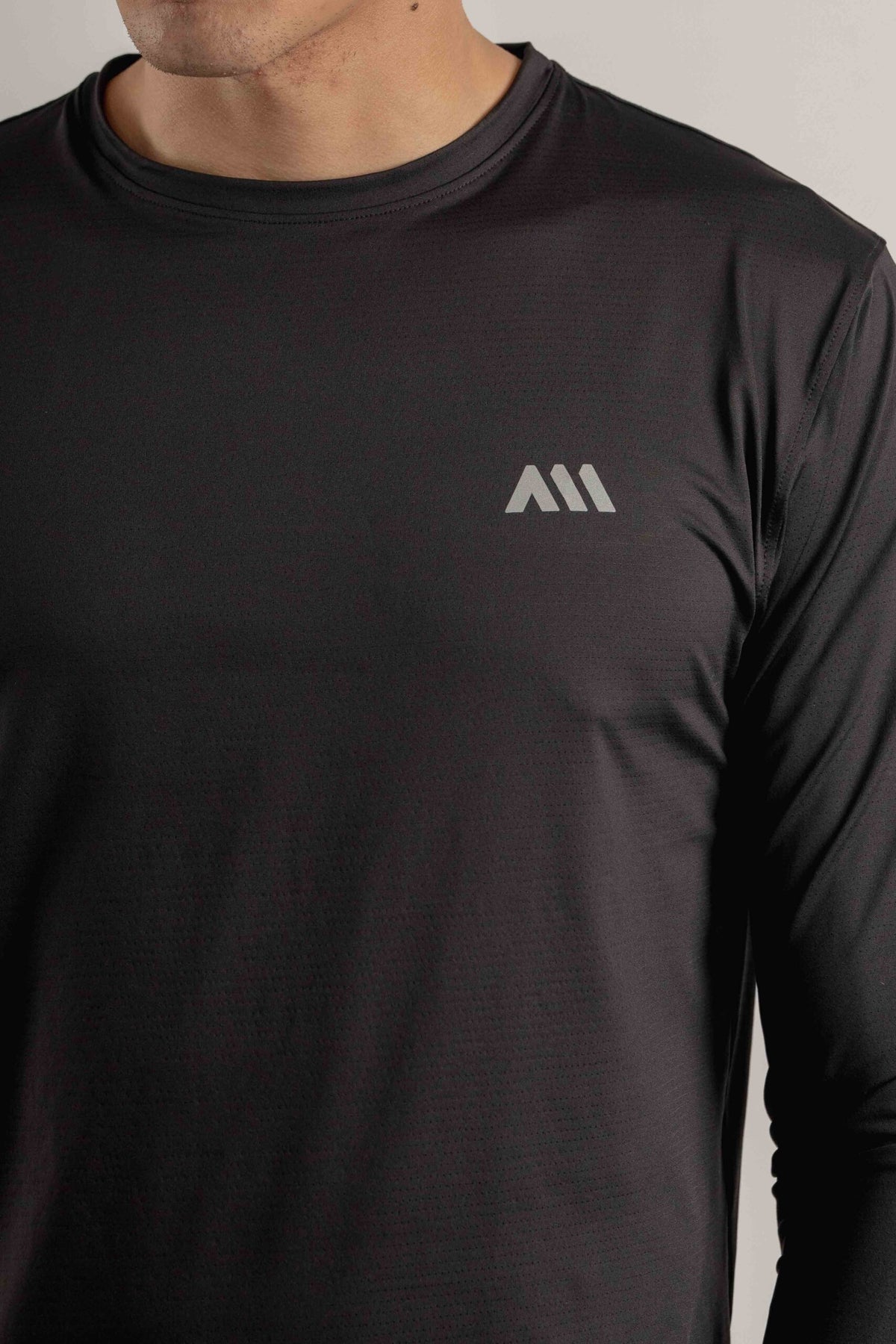 PERFORMANCE LONG TEE