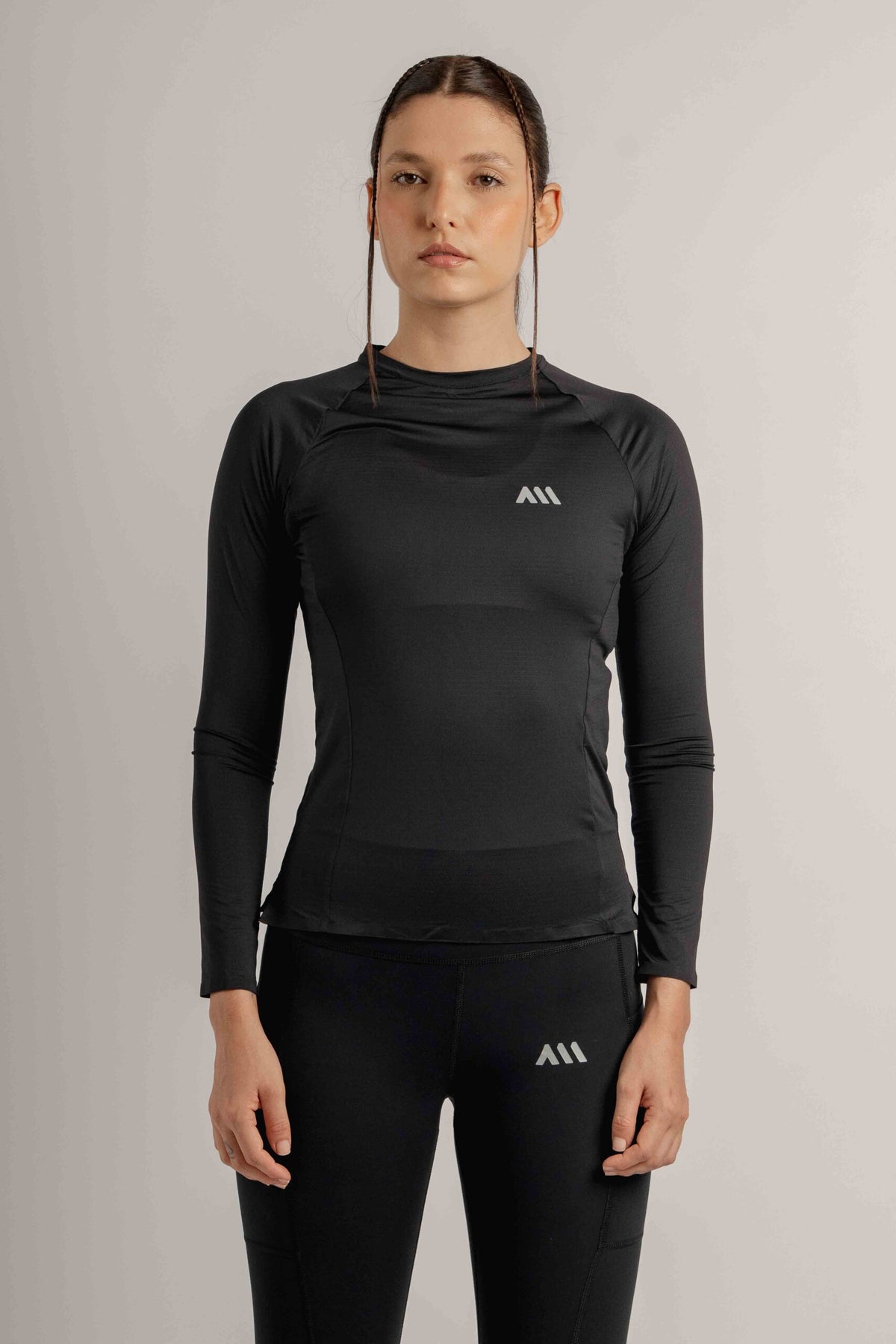 PERFORMANCE LONG TEE