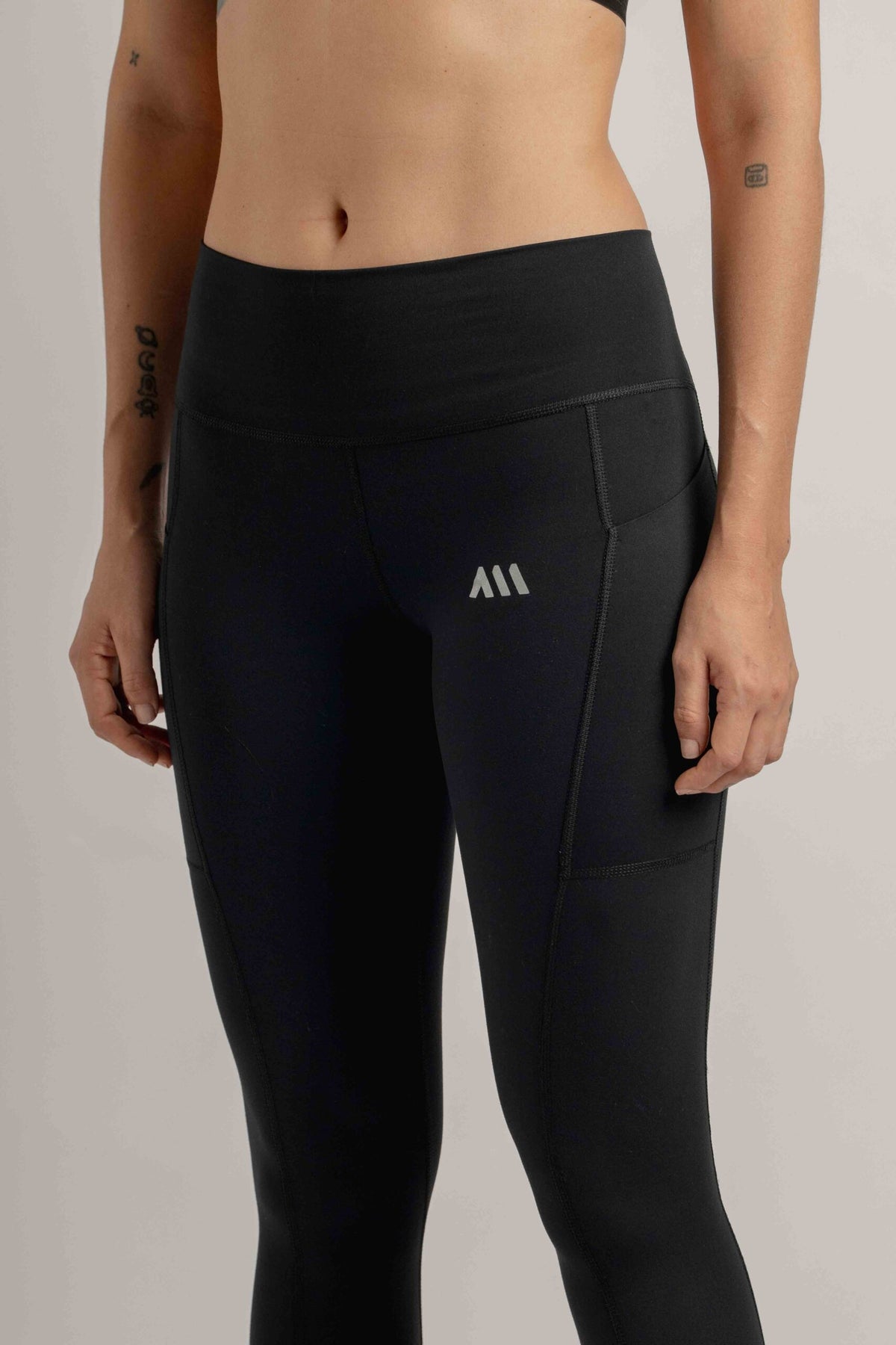 PERFORMANCE LEGGIN