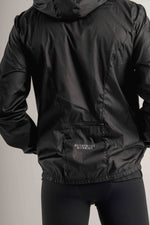 PERFORMANCE JACKET