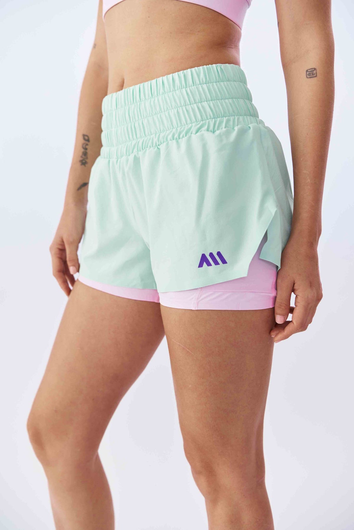 PERFORMANCE SHORT