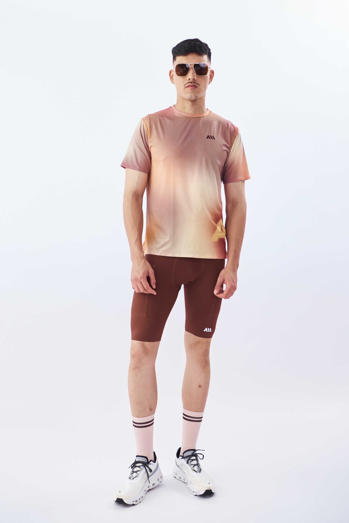 PERFORMANCE TEE