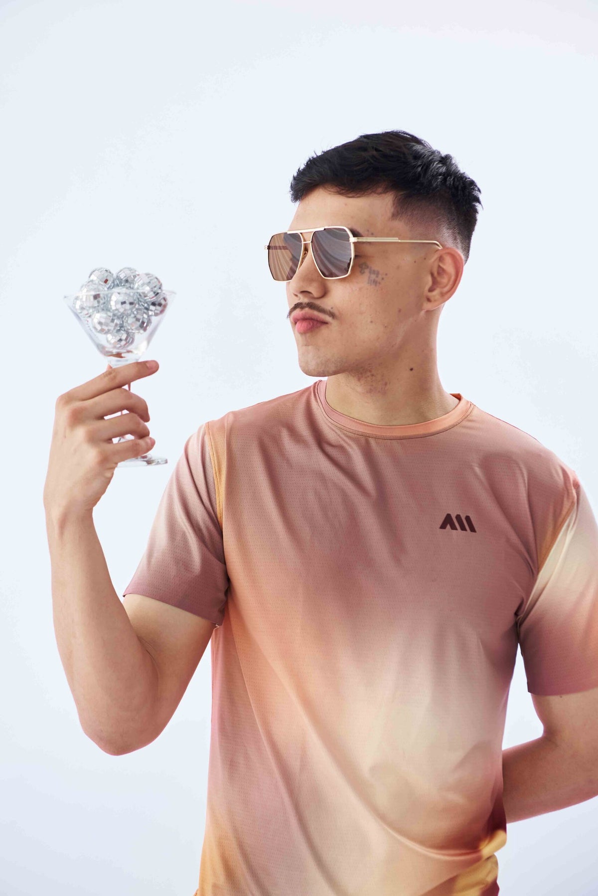 PERFORMANCE TEE