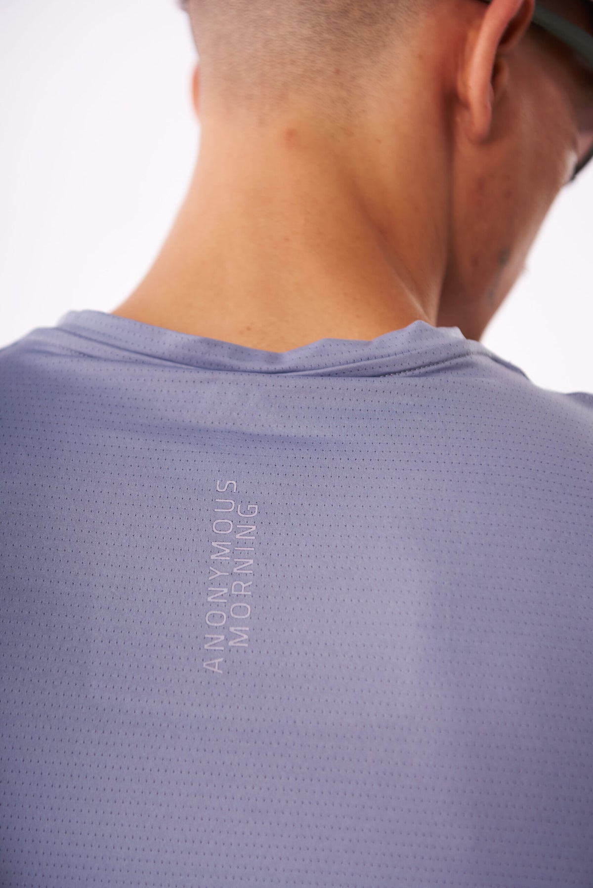 PERFORMANCE TEE