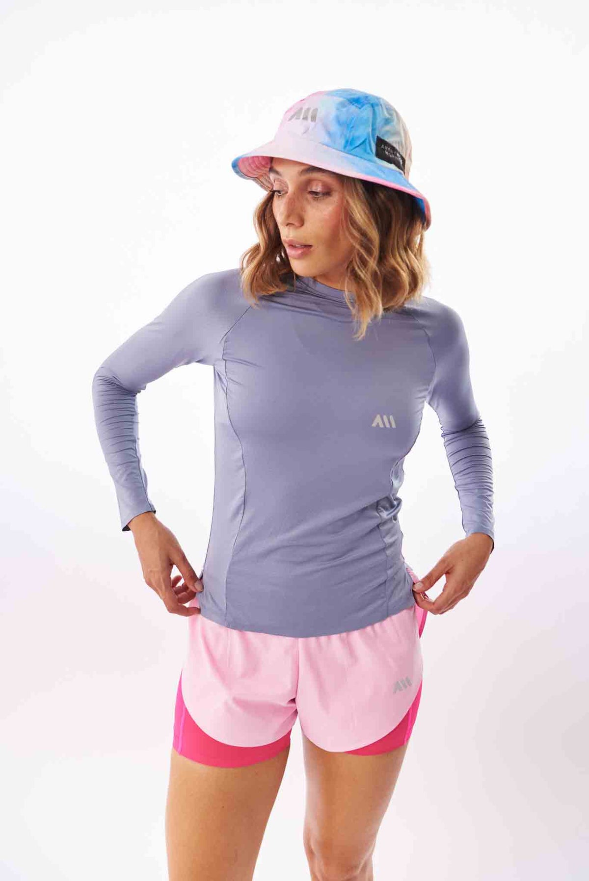 PERFORMANCE LONG TEE