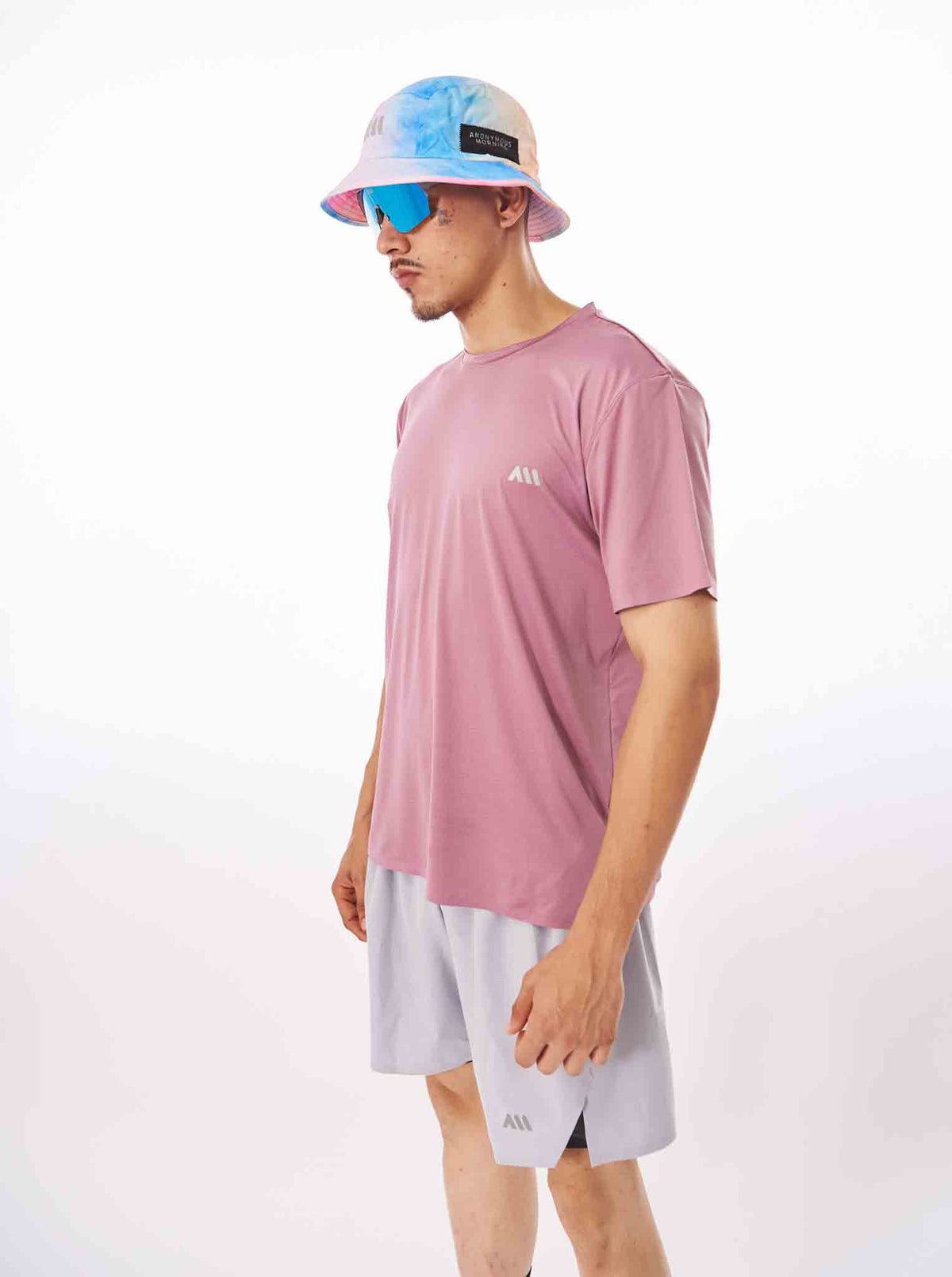 PERFORMANCE TEE