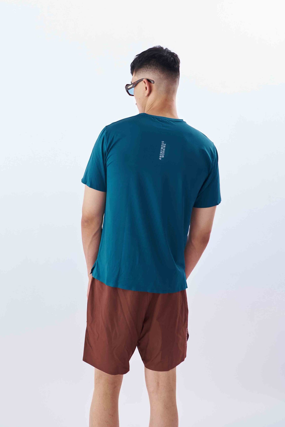 PERFORMANCE TEE