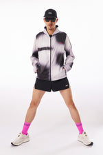 PERFORMANCE JACKET