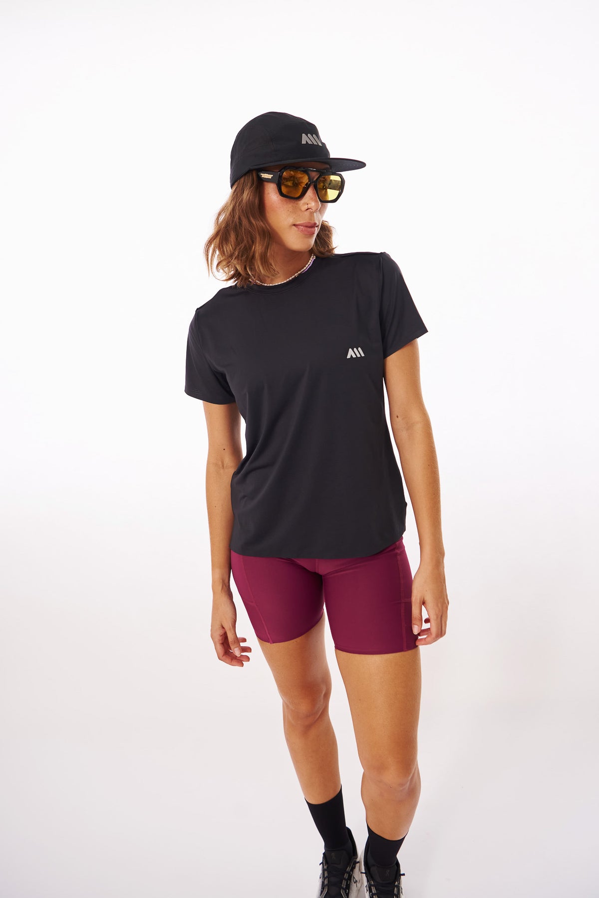 PERFORMANCE TEE