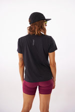 PERFORMANCE TEE
