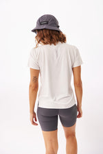 PERFORMANCE TEE