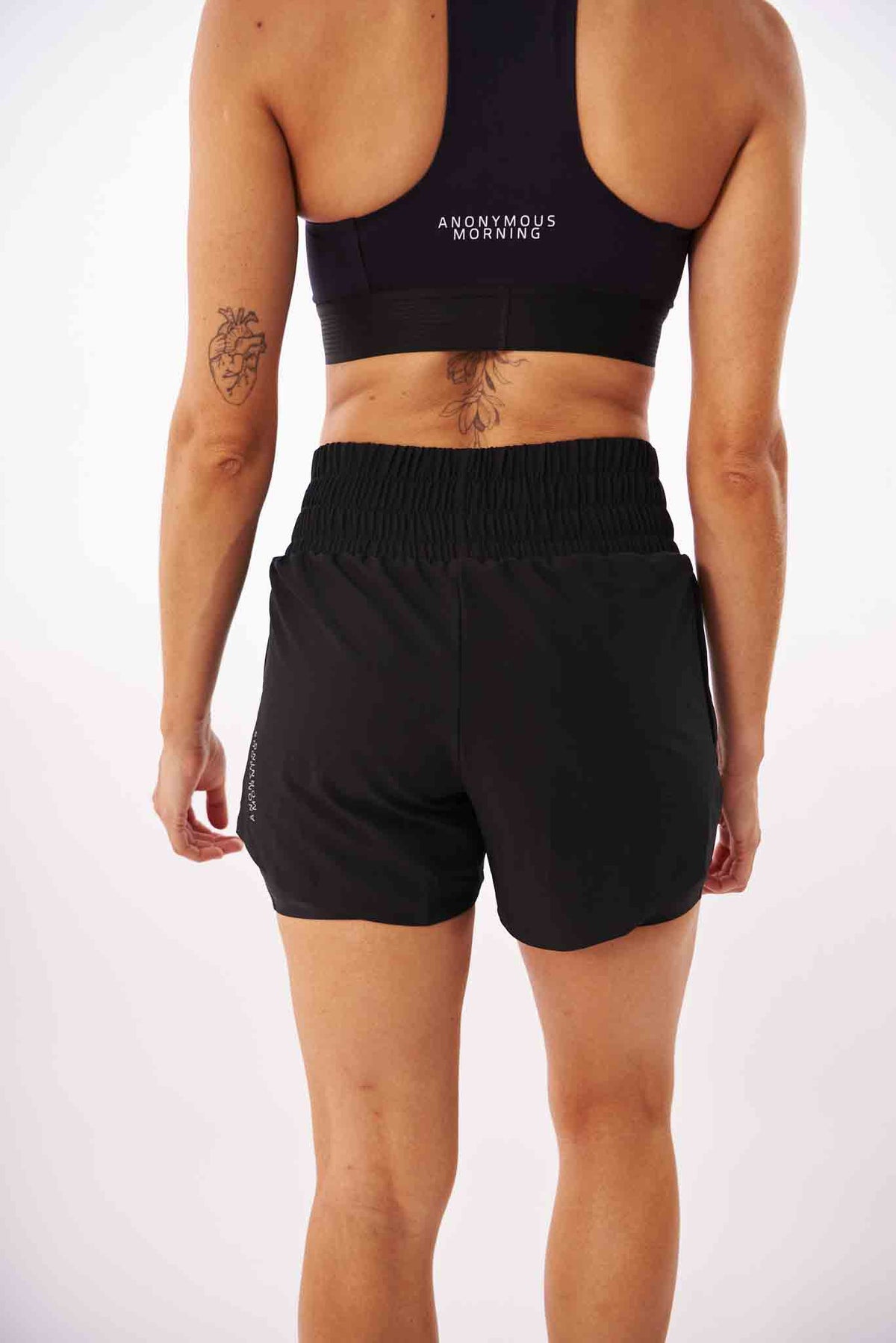 PERFORMANCE SHORT