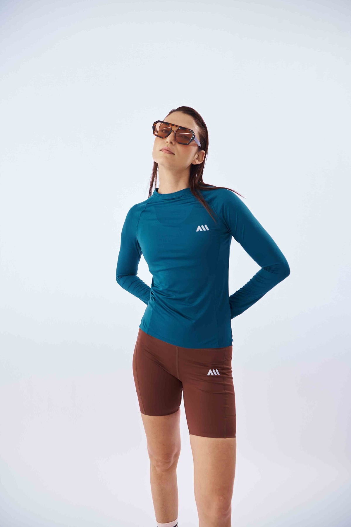 PERFORMANCE LONG TEE