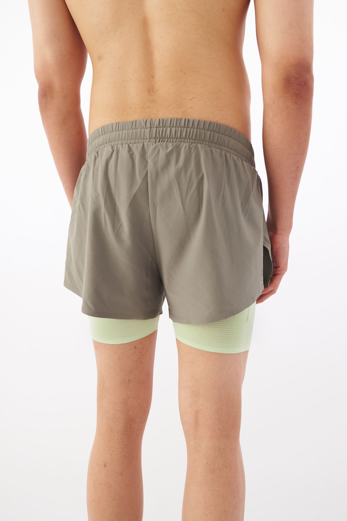 PERFORMANCE AERO SHORT GARDEN