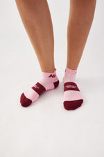 PERFORMANCE LOW SOCKS FLORA