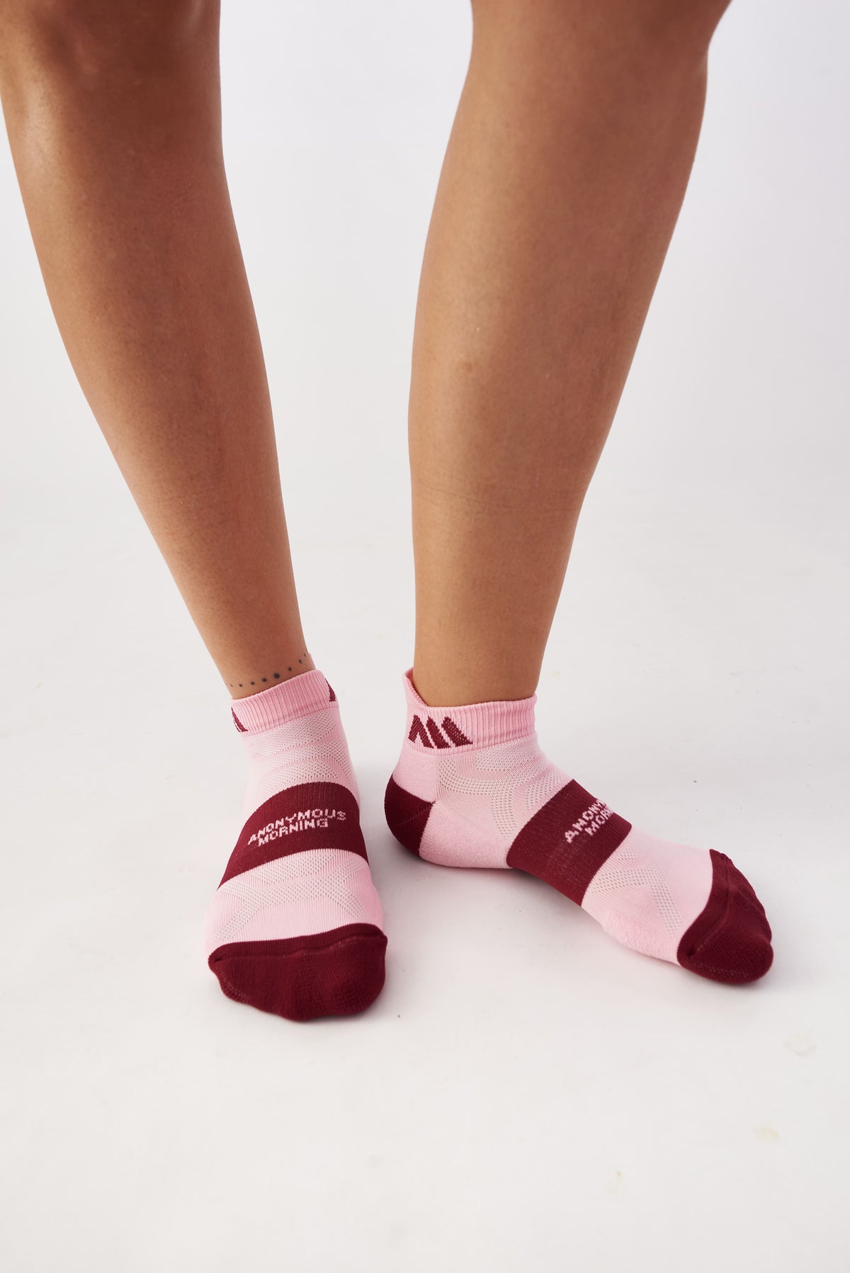PERFORMANCE LOW SOCKS FLORA