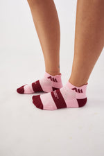 PERFORMANCE LOW SOCKS FLORA