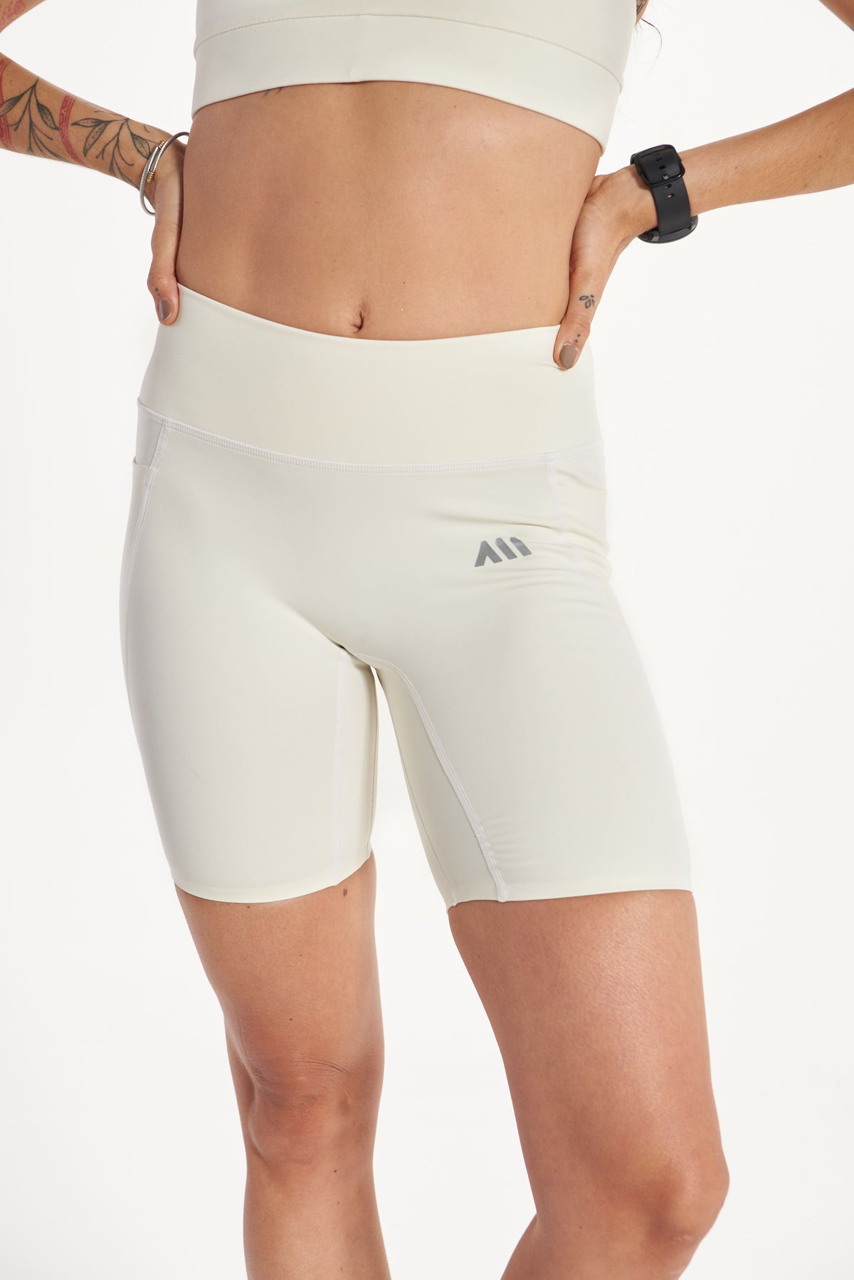 PERFORMANCE BIKER NUDE