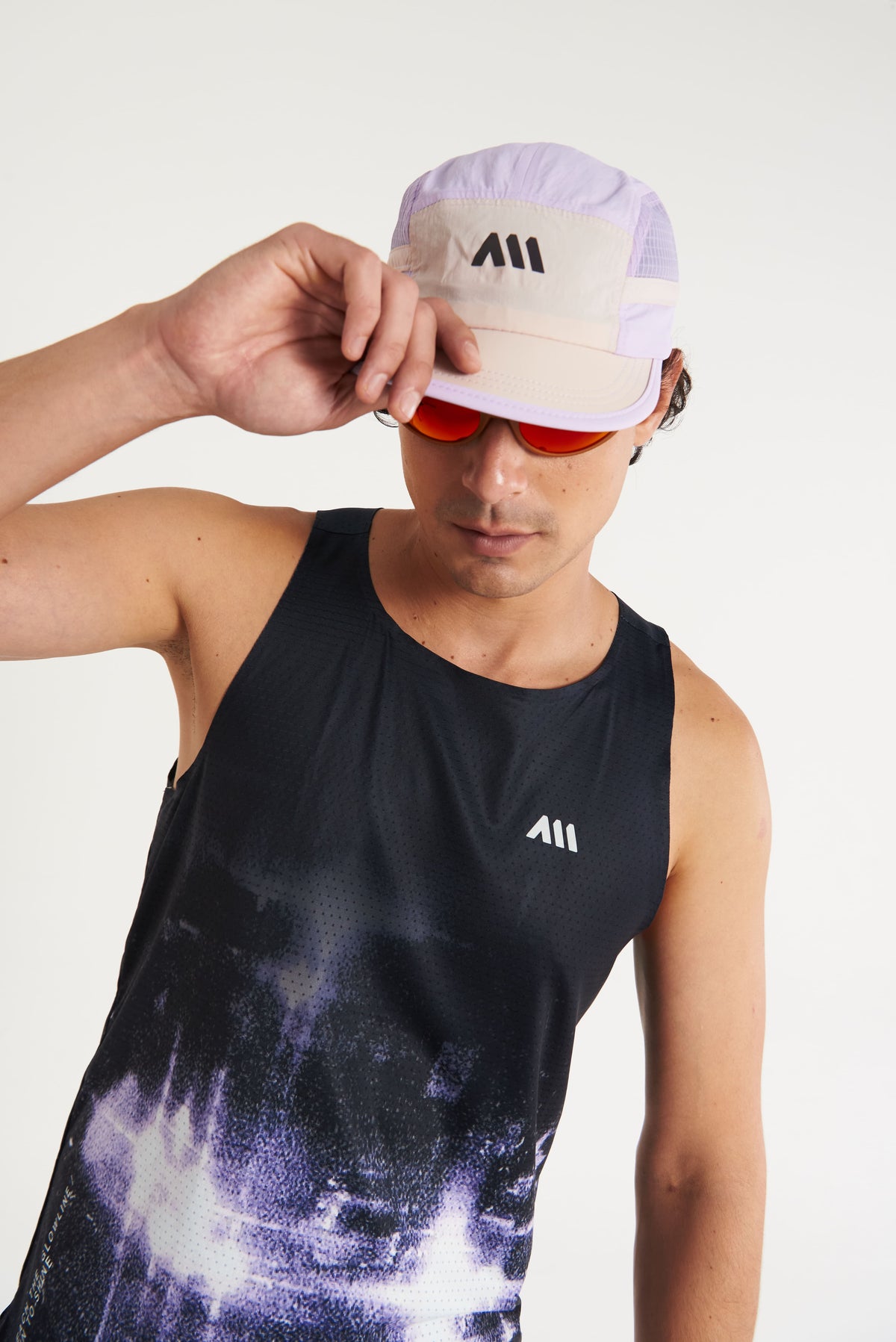PERFORMANCE CAP GLOW