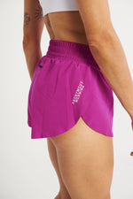 HYPER SPEED SHORT RADIANT