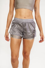 PERFORMANCE AERO SHORT SHINE