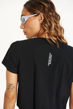PERFORMANCECROP TOP ANONYMOUS