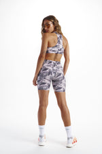 RACE TOP WILD