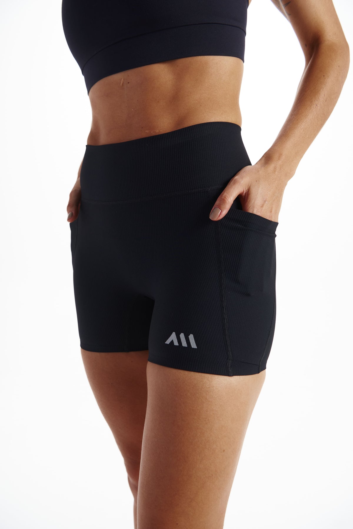 PERFORMANCE SHORT BIKER ANONYMOUS