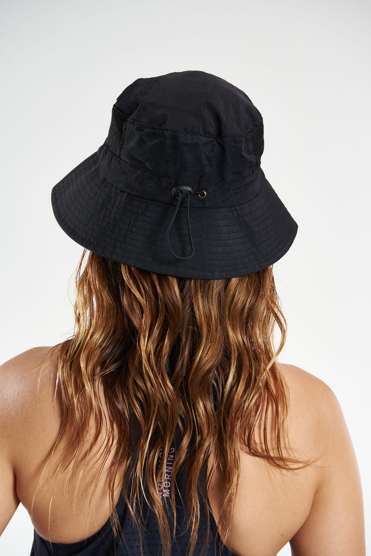 PERFORMANCE HAT ANONYMOUS