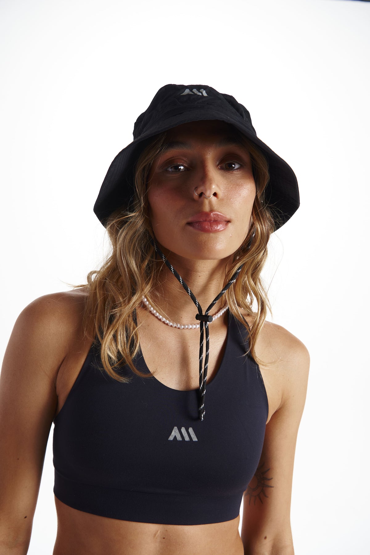 PERFORMANCE HAT ANONYMOUS