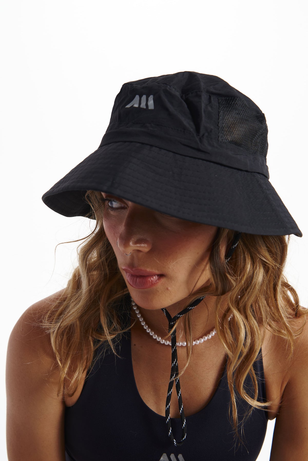 PERFORMANCE HAT ANONYMOUS