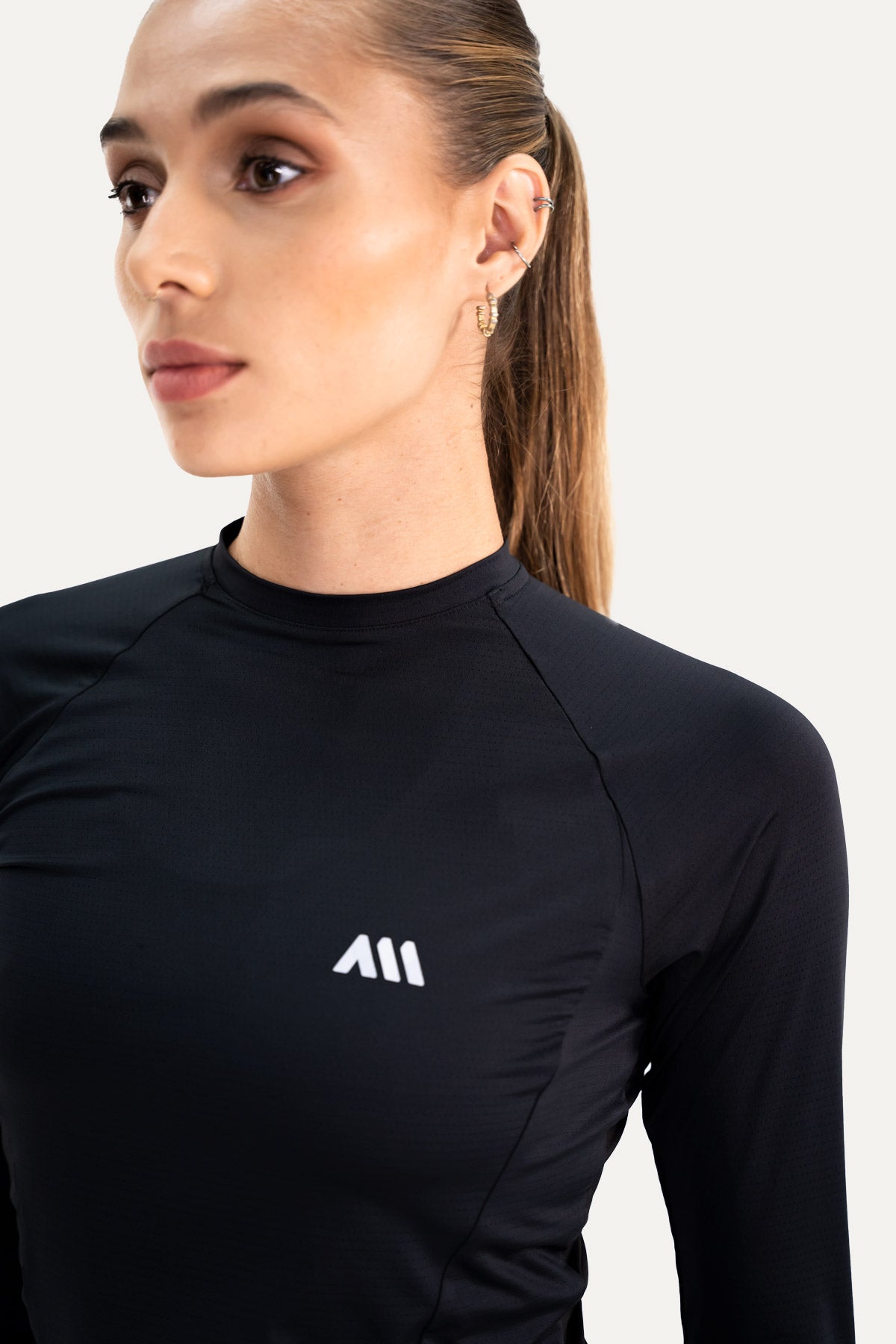 PERFORMANCE LONG TEE